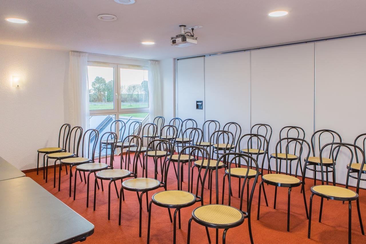 Hotel De La Seine La Frenaye Kültér fotó